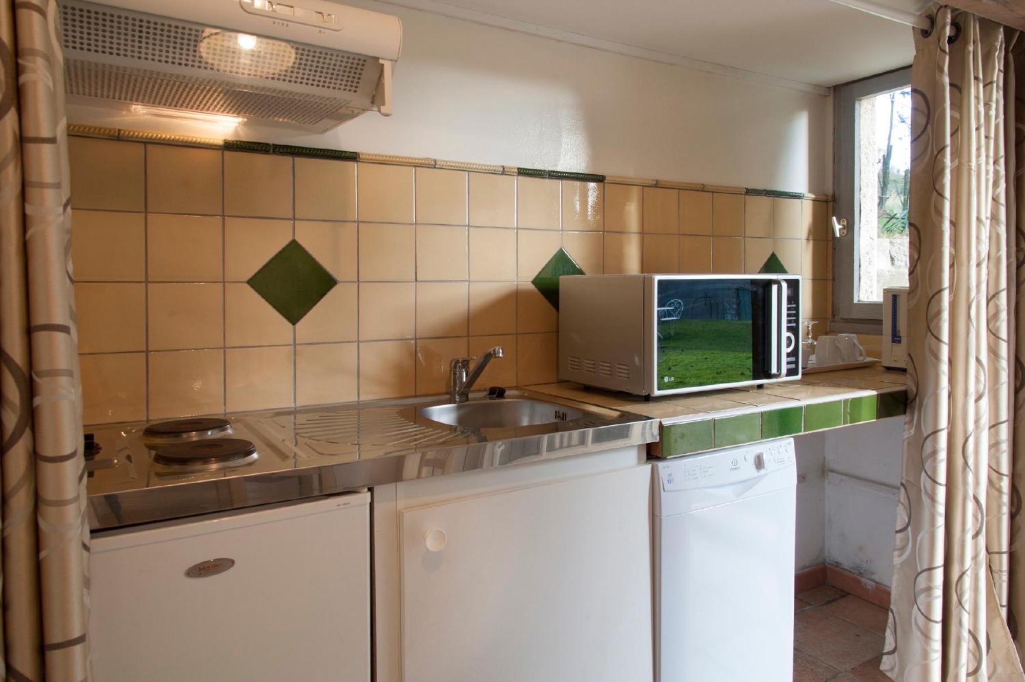 Ecuries Sainte Croix Bed & Breakfast Carcassonne Ngoại thất bức ảnh